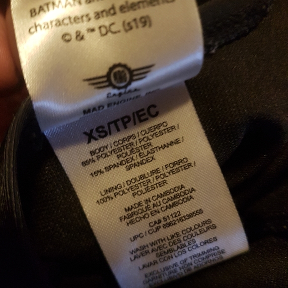 Batman Swimsuit /One Piece - Picture 9 of 15